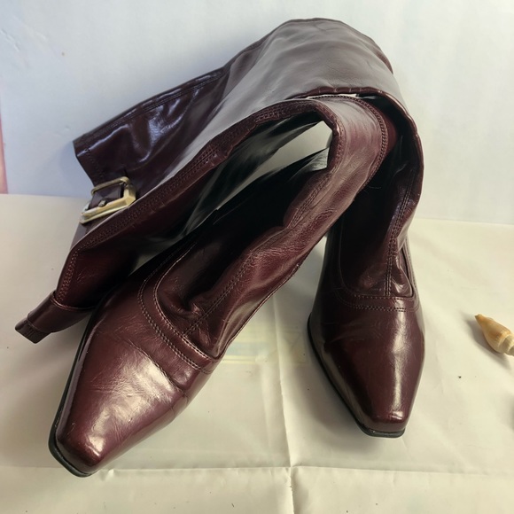 Franco Sarto knee high pointy toe boots - Picture 2 of 12